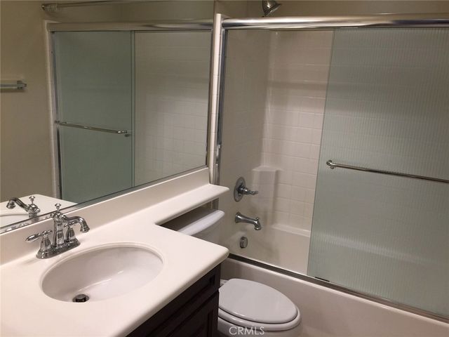 1800 Oak Street 203, Torrance, CA 90501