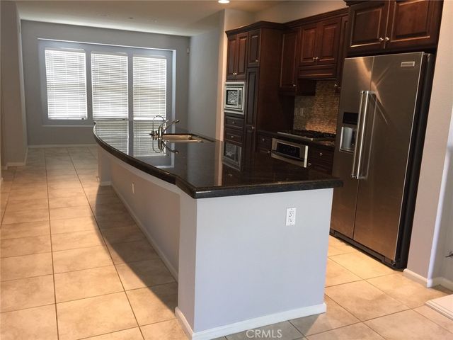1800 Oak Street 203, Torrance, CA 90501