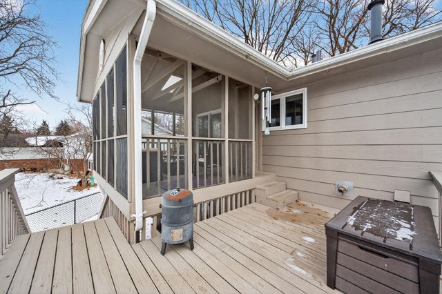 3979 Woodview Drive, Vadnais Heights, MN 55127