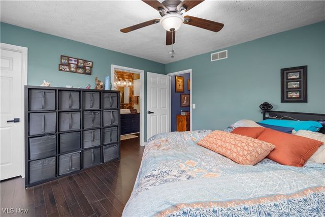 9584 Taberna Lane, Olmsted Twp, OH 44138