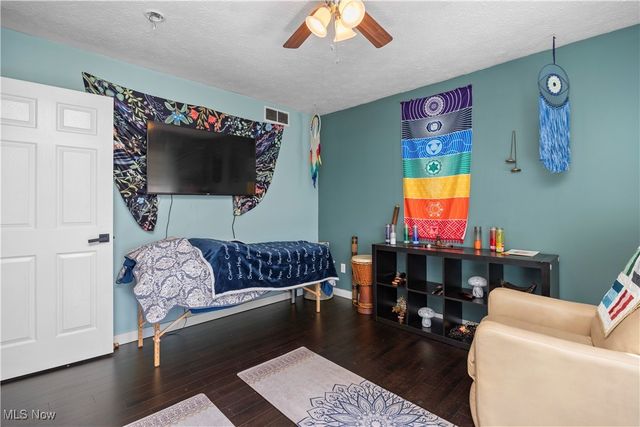 9584 Taberna Lane, Olmsted Twp, OH 44138