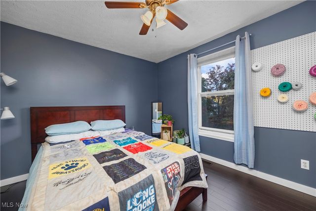 9584 Taberna Lane, Olmsted Twp, OH 44138