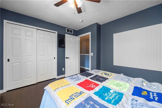 9584 Taberna Lane, Olmsted Twp, OH 44138