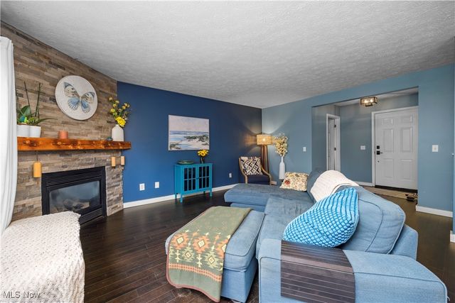 9584 Taberna Lane, Olmsted Twp, OH 44138