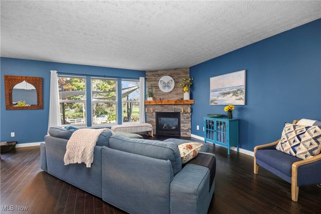 9584 Taberna Lane, Olmsted Twp, OH 44138