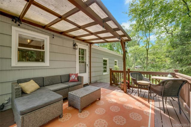 21 Benedict Road, White Plains, NY 10607