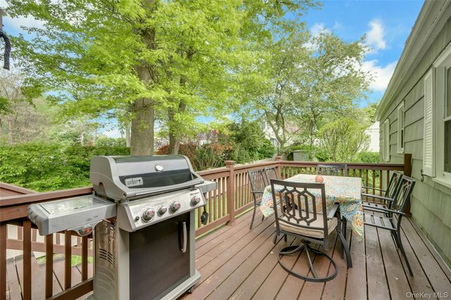 21 Benedict Road, White Plains, NY 10607