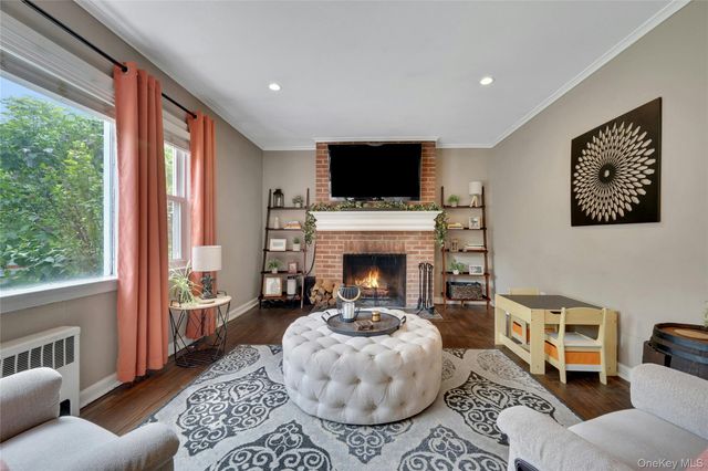 21 Benedict Road, White Plains, NY 10607