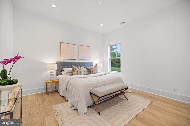 8609 WOODBROOK LN, Chevy Chase, MD 20815