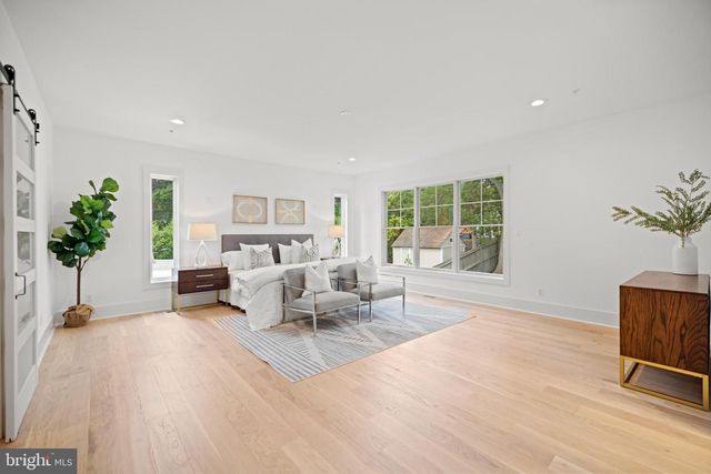 8609 WOODBROOK LN, Chevy Chase, MD 20815