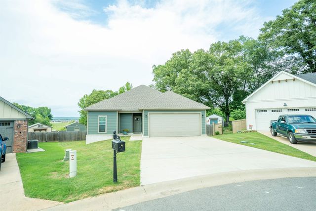 33 Canten Cove, Greenbrier, AR 72058