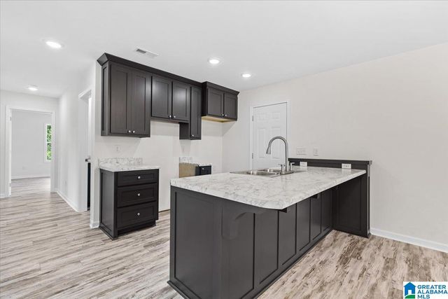 150 LAKEVIEW DRIVE, Cleveland, AL 35049