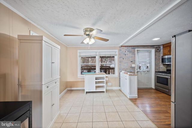 320 WISEWELL, Halethorpe, MD 21227