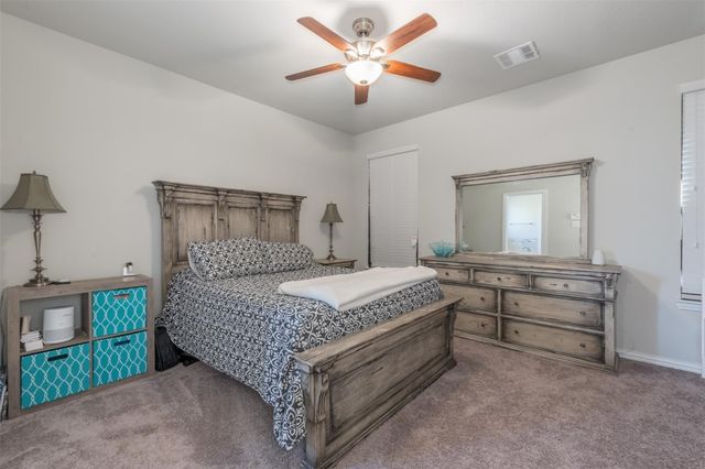 717 Seabourne Drive, Saginaw, TX 76179