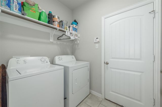 717 Seabourne Drive, Saginaw, TX 76179