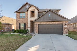 717 Seabourne Drive, Saginaw, TX 76179