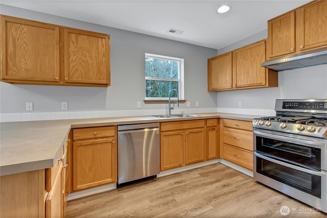 20607 197th Avenue E, Orting, WA 98360