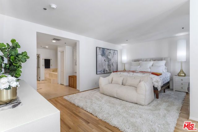 10724 Wilshire Boulevard 1005, Los Angeles, CA 90024