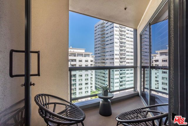 10724 Wilshire Boulevard 1005, Los Angeles, CA 90024