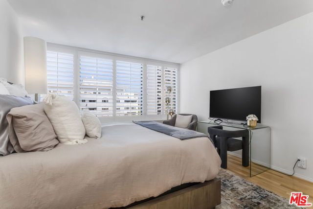 10724 Wilshire Boulevard 1005, Los Angeles, CA 90024