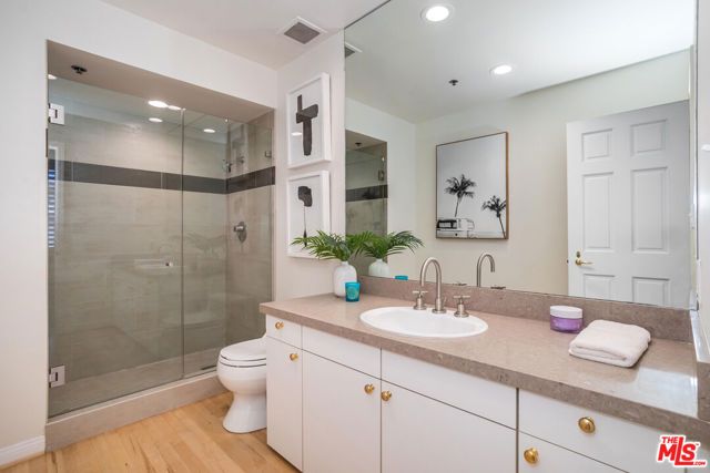 10724 Wilshire Boulevard 1005, Los Angeles, CA 90024