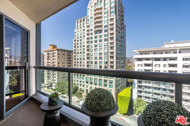 10724 Wilshire Boulevard 1005, Los Angeles, CA 90024