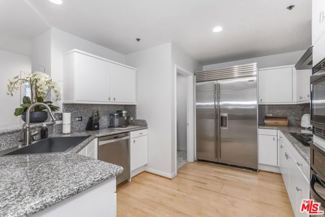 10724 Wilshire Boulevard 1005, Los Angeles, CA 90024