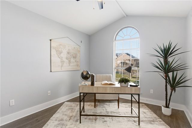 601 Glasgow Lane, Bentonville, AR 72712