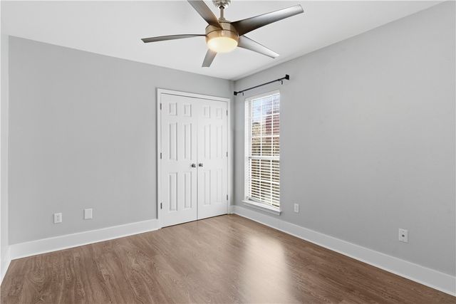 601 Glasgow Lane, Bentonville, AR 72712