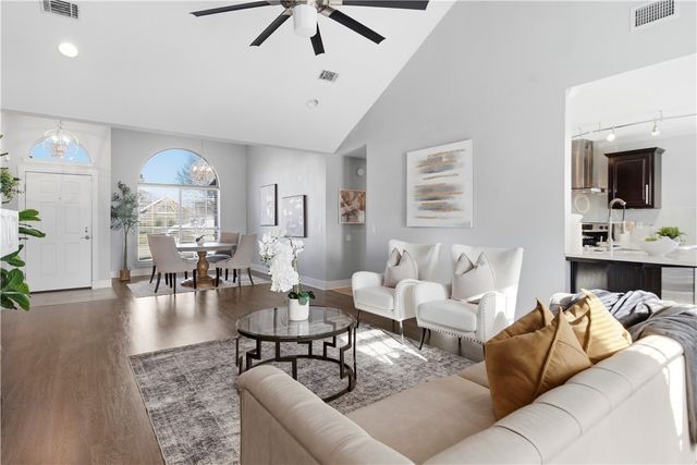 601 Glasgow Lane, Bentonville, AR 72712