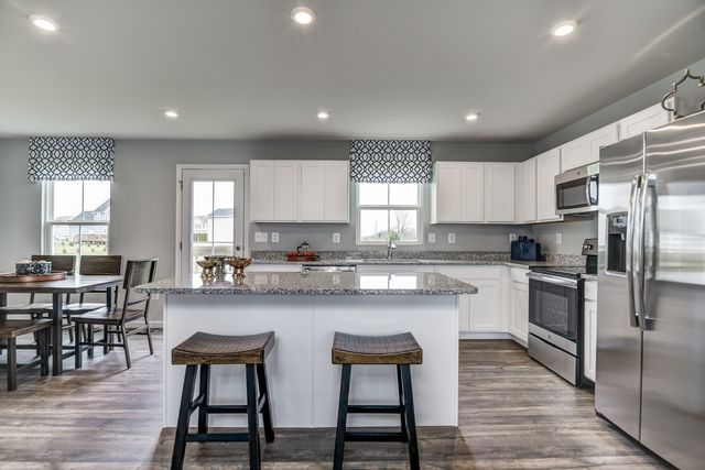 924 Horseshoe Dr, Smyrna, TN 37167