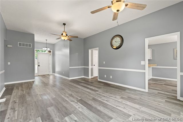 8408 Plum Run Drive, Sellersburg, IN 47172