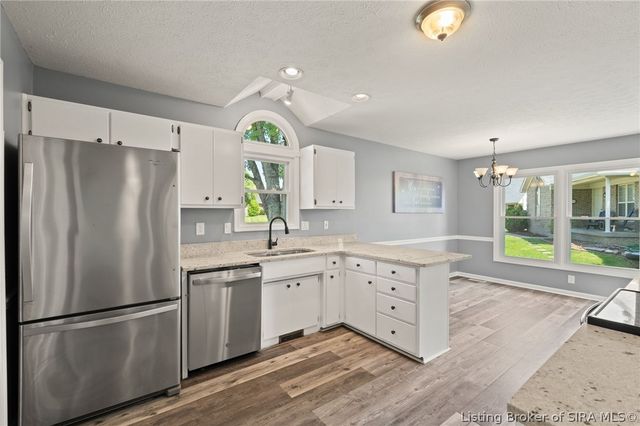 8408 Plum Run Drive, Sellersburg, IN 47172