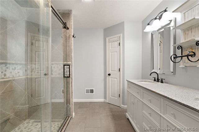 8408 Plum Run Drive, Sellersburg, IN 47172