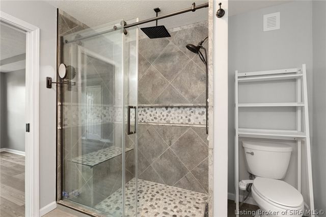 8408 Plum Run Drive, Sellersburg, IN 47172
