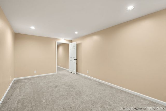 8408 Plum Run Drive, Sellersburg, IN 47172