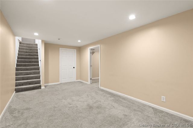 8408 Plum Run Drive, Sellersburg, IN 47172