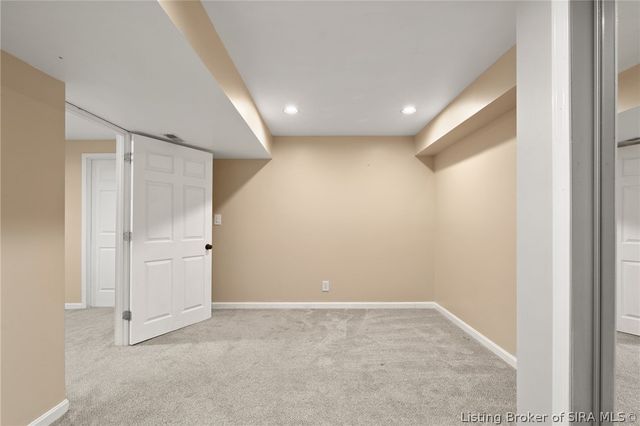 8408 Plum Run Drive, Sellersburg, IN 47172