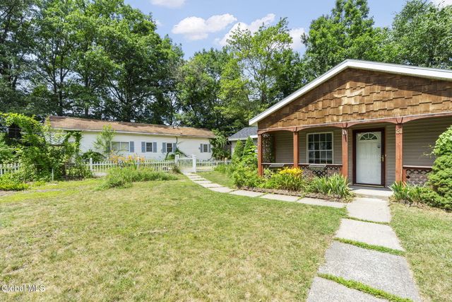 31 Hidley Avenue, North Greenbush, NY 12198