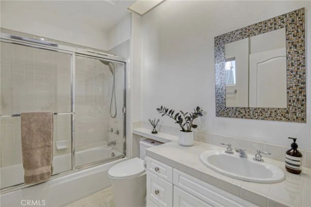 7439 Dorie Drive, West Hills, CA 91307