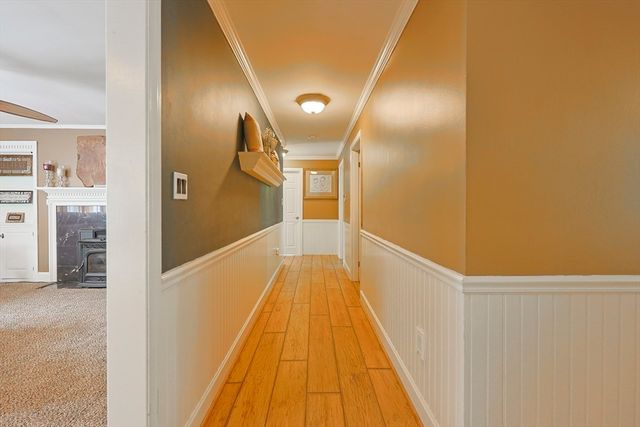 24 Waldo St, Dracut, MA 01826