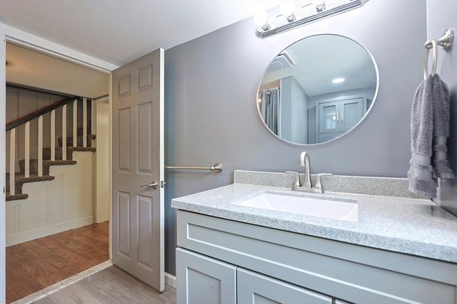 24 Waldo St, Dracut, MA 01826