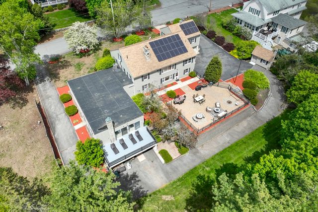 24 Waldo St, Dracut, MA 01826