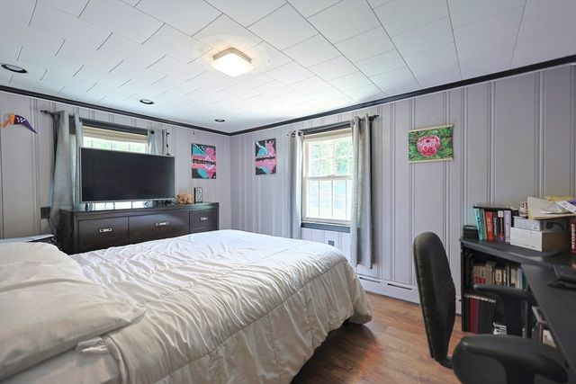24 Waldo St, Dracut, MA 01826