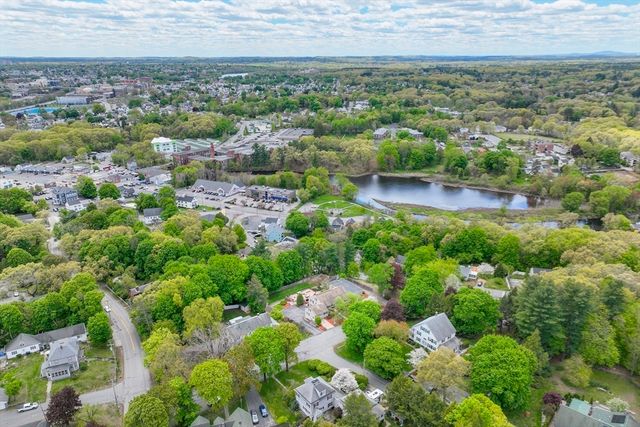 24 Waldo St, Dracut, MA 01826