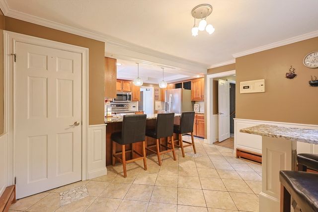 24 Waldo St, Dracut, MA 01826