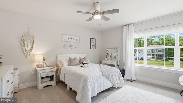 808 LONG MEADOW DR, Fredericksburg, VA 22406
