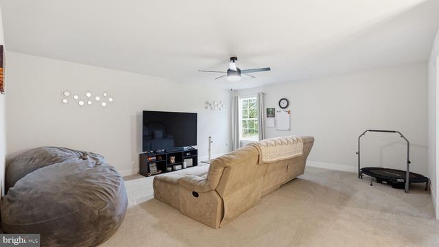 808 LONG MEADOW DR, Fredericksburg, VA 22406
