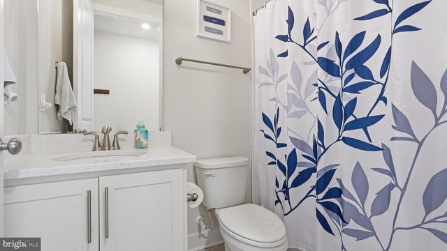 808 LONG MEADOW DR, Fredericksburg, VA 22406
