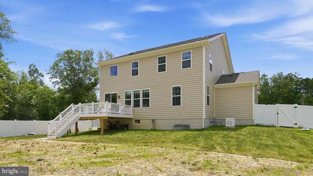 808 LONG MEADOW DR, Fredericksburg, VA 22406